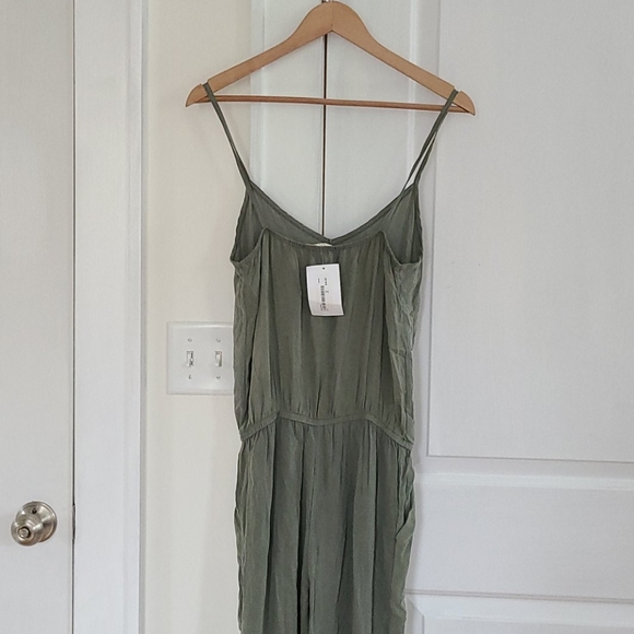 Wasabi + Mint small jumpsuit w/ pockets! - Picture 3 of 4